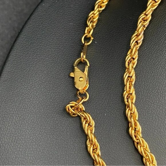 Puffy Heart Vintage 10k Gold Plated Chunky Necklace - Picture 5 of 15